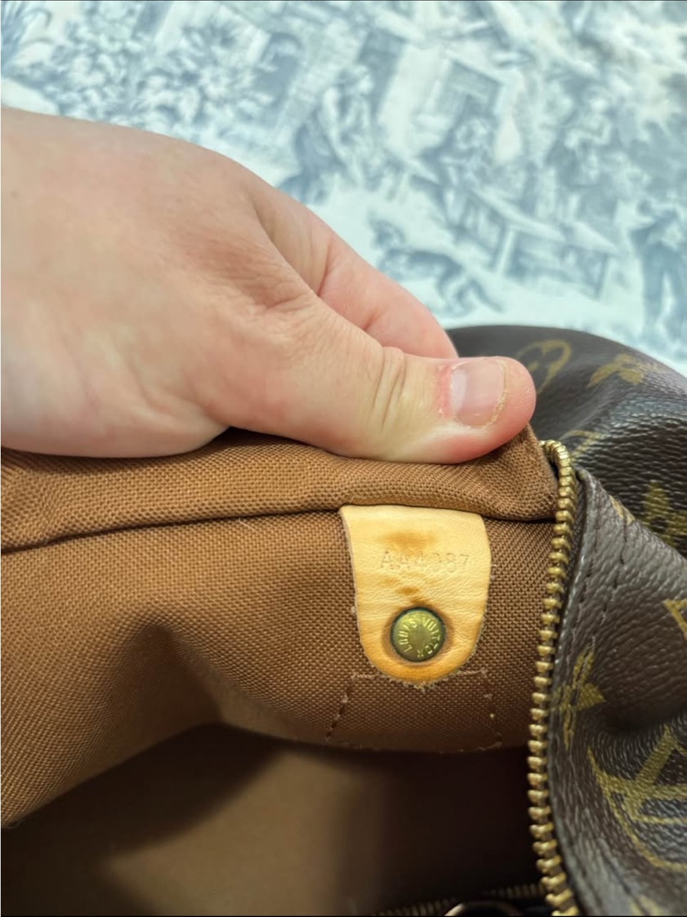 Louis Vuitton Monogram Speedy 40 - Picture 5 of 10
